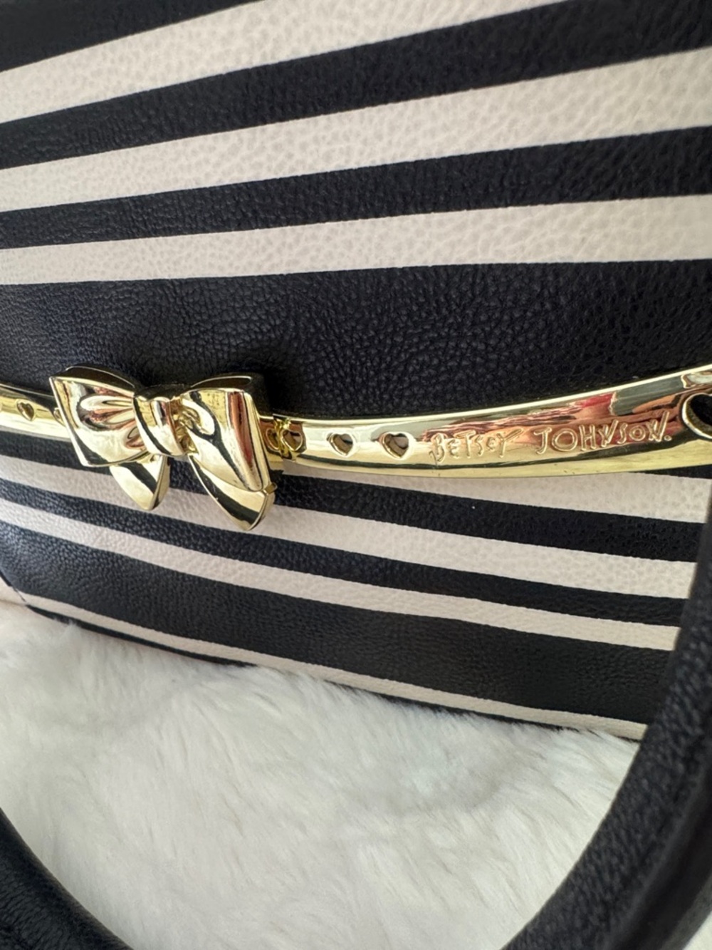 Betsy Johnson Cream and Black Striped Tote with Gold Bow Accent - Picture 4 of 9